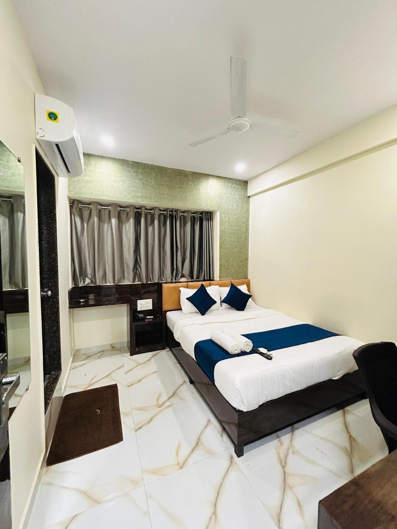 מומביי Hotel Rinza Residency מראה חיצוני תמונה