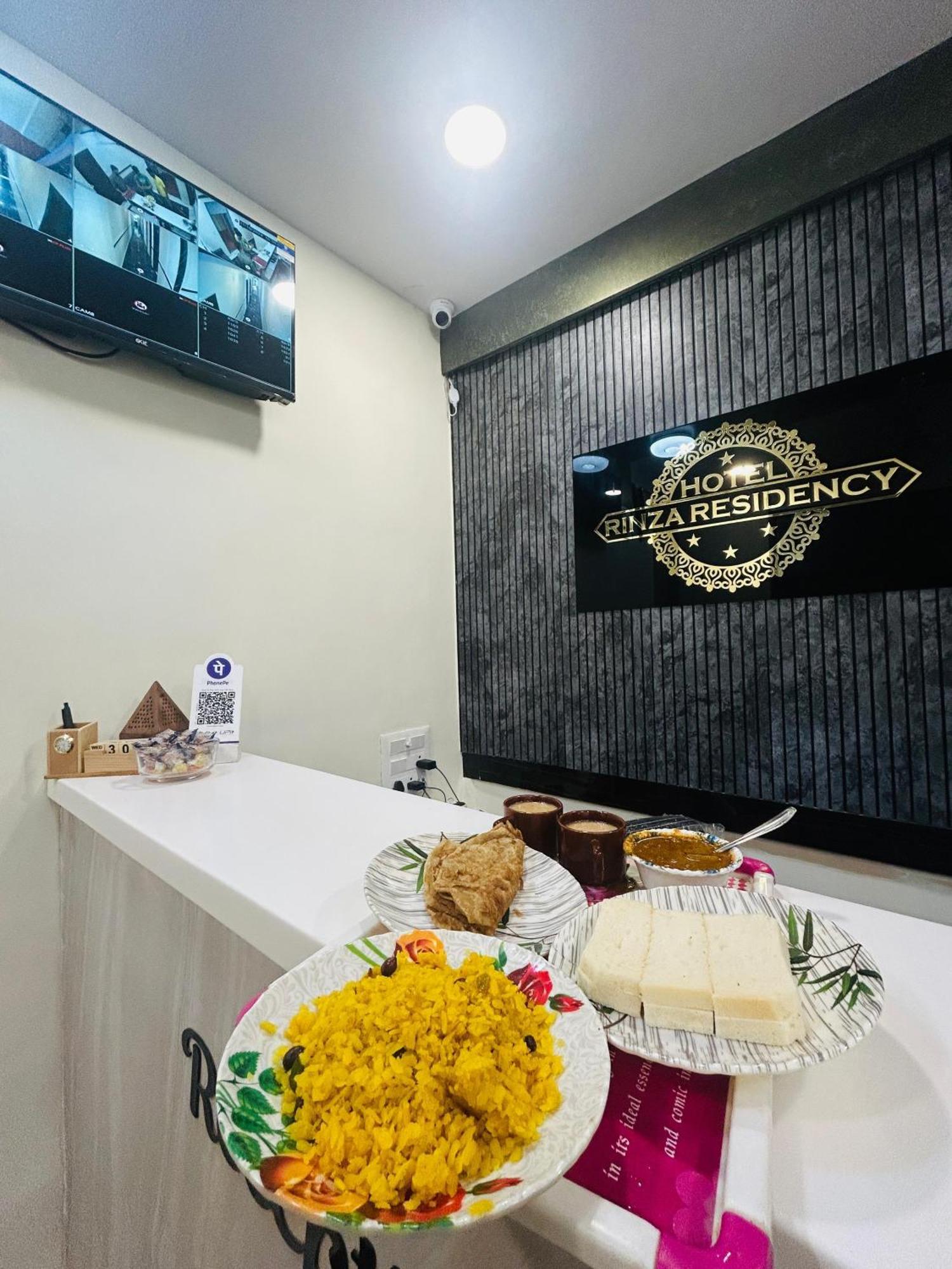 מומביי Hotel Rinza Residency מראה חיצוני תמונה